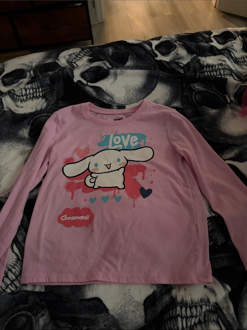 Hello Kitty Pink Long-Sleeve Cinnamoroll Love Graphic Tee